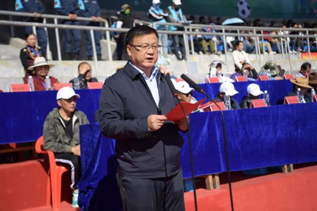 梅西入选FIFA最佳球员候选 记者：是对足球的侮辱